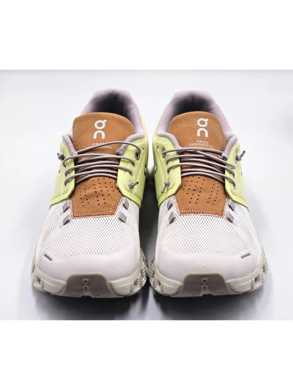 On Cloud 5 Women's Hay/Ice Colorway Lightweight  Running Sneakers  Size 9 3351 - Picture 4 of 16